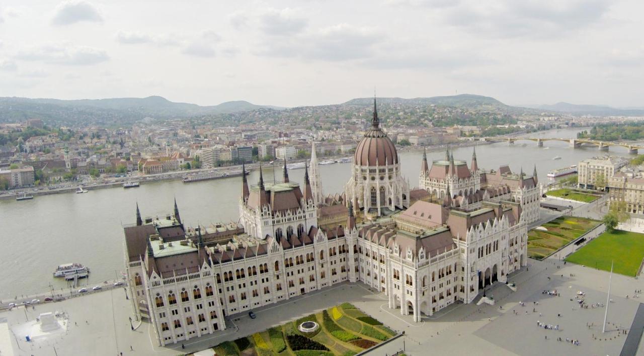 Little Americas Parliament Apartments Budapest Exterior photo